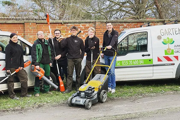 Jung Knackig Grün Team von früher